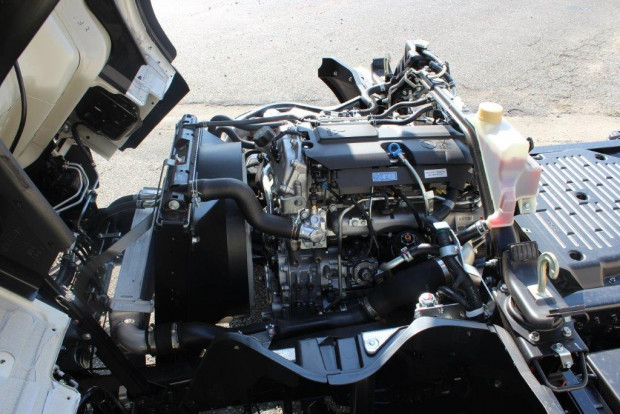 2019 FUSO CANTER 918 XXLWB MANUAL CAB CHASSIS