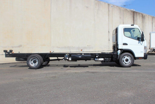 2019 FUSO CANTER 918 XXLWB MANUAL CAB CHASSIS