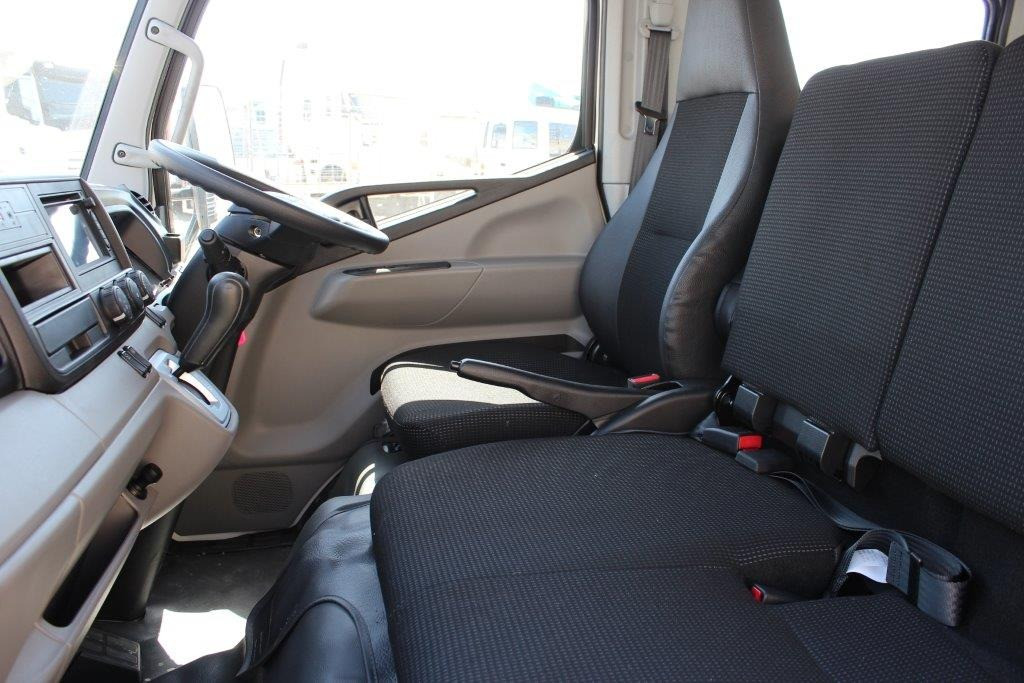 2019 FUSO CANTER 515 CREW CAB WITH 3.5M TRAY TRUCK AMT TRAY