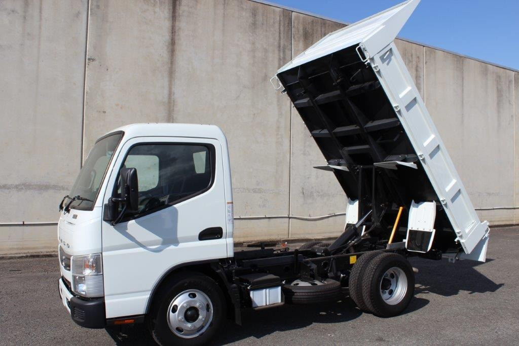 2019 FUSO CANTER 615 MANUAL TIPPER