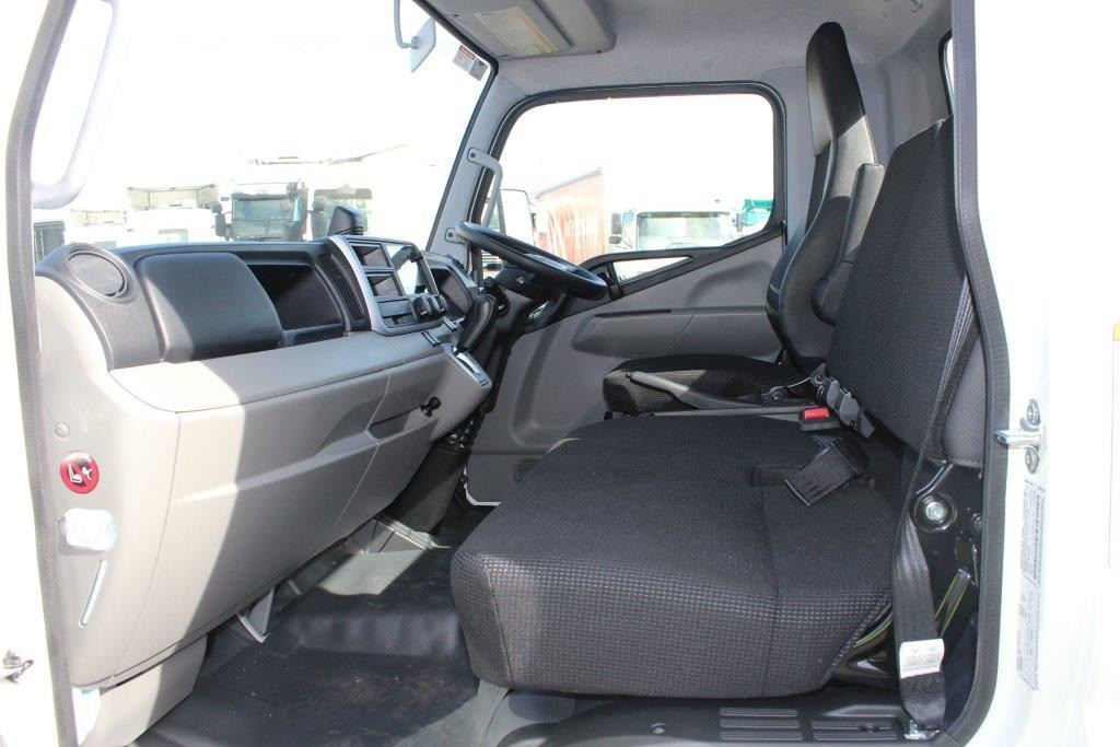 2020 FUSO CANTER 515 WIDE MWB AMT PANTECH TRUCK