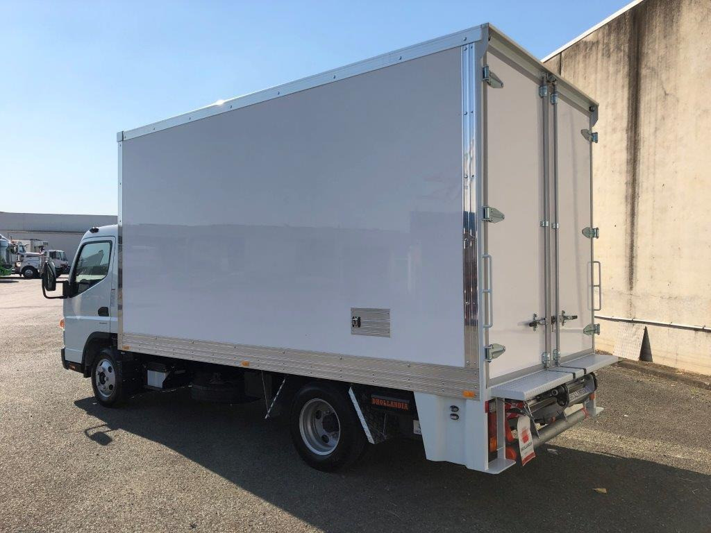 2020 FUSO CANTER 515 WIDE MWB AMT PANTECH TRUCK