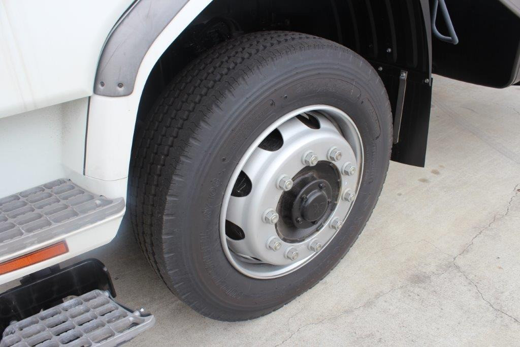 2020 FUSO FIGHTER 1627 XLWB MANUAL CAB CHASSIS