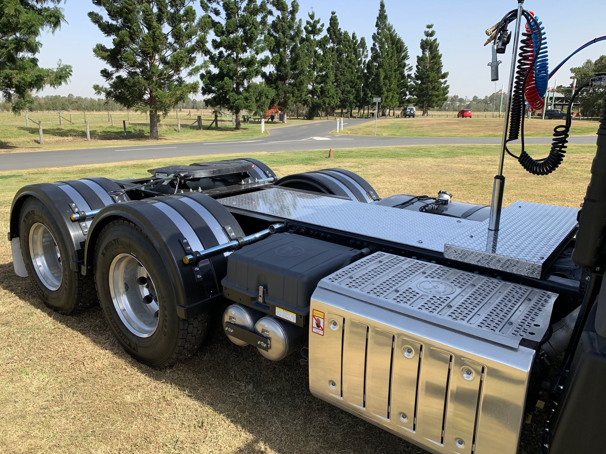2019 FUSO SHOGUN FV74 AMT PRIME MOVER