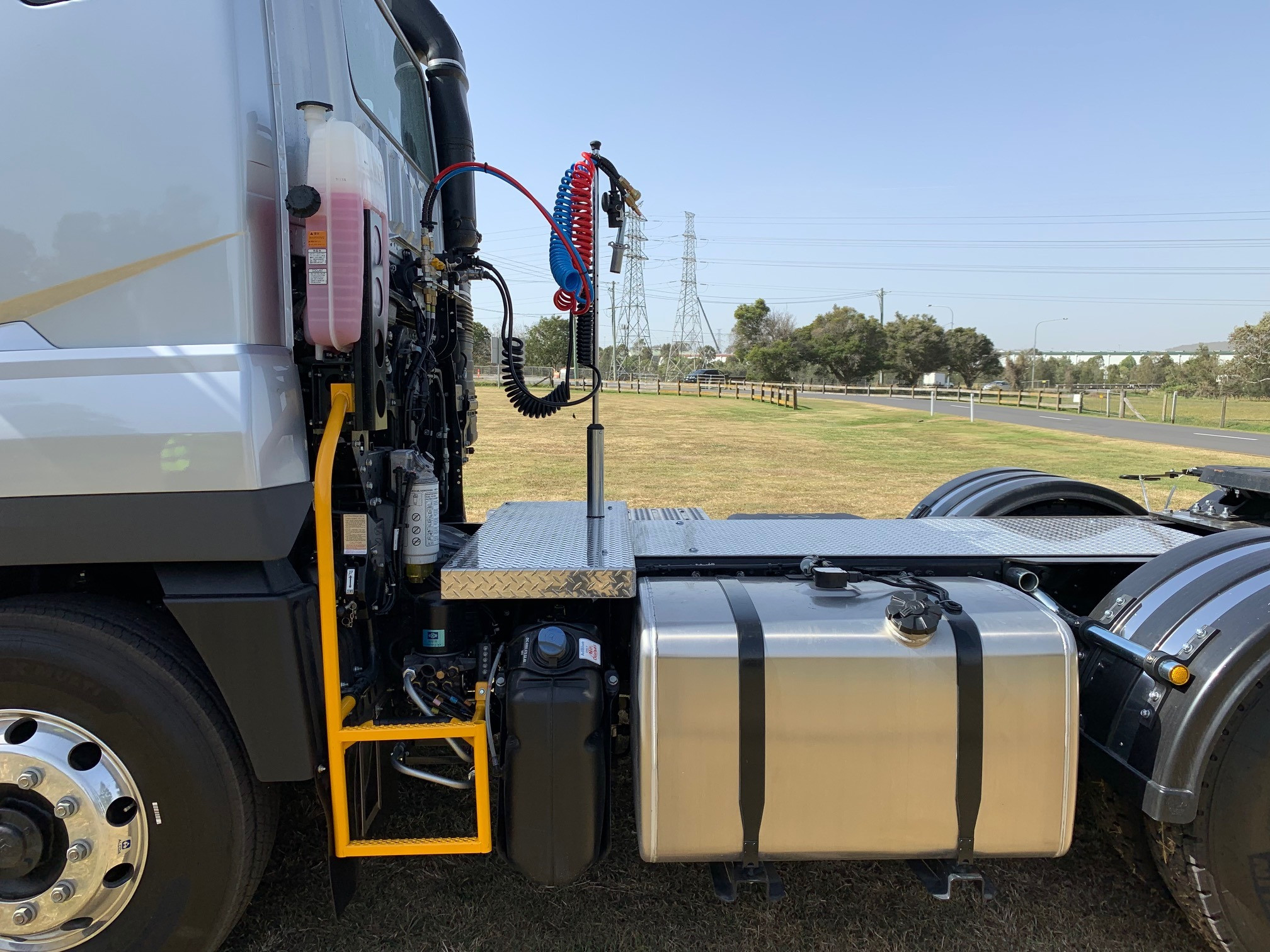 2019 FUSO SHOGUN FV74 AMT PRIME MOVER