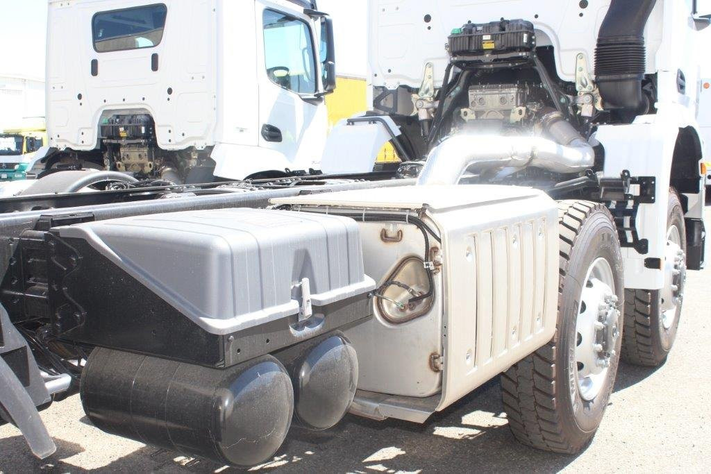 2018 MERCEDES-BENZ AROCS 4446 8X8 AMT CAB CHASSIS