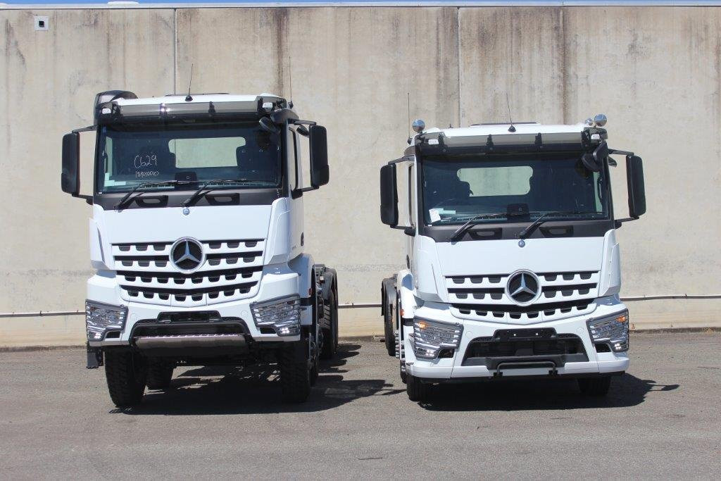 2018 MERCEDES-BENZ AROCS 4446 8X8 AMT CAB CHASSIS