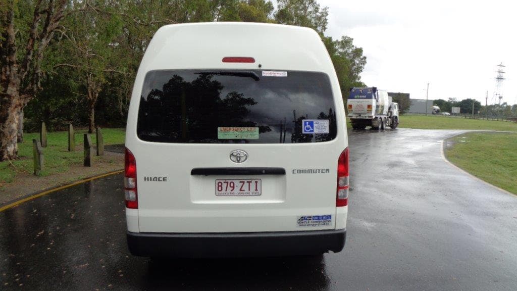 2018 TOYOTA HIACE COMMUTER BUS