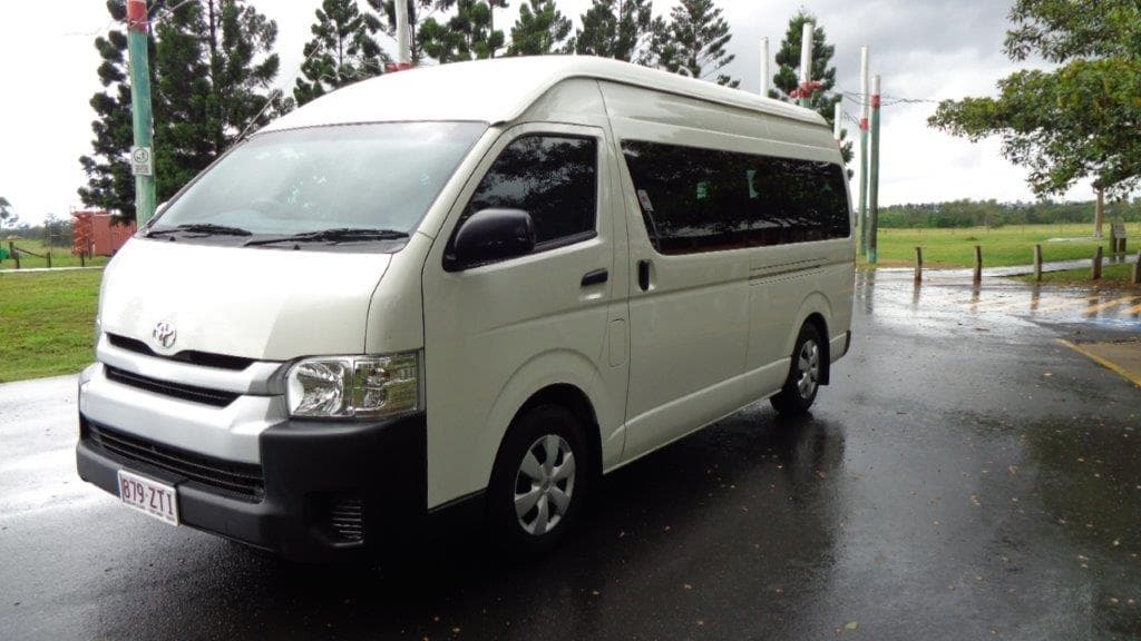 2018 TOYOTA HIACE COMMUTER BUS
