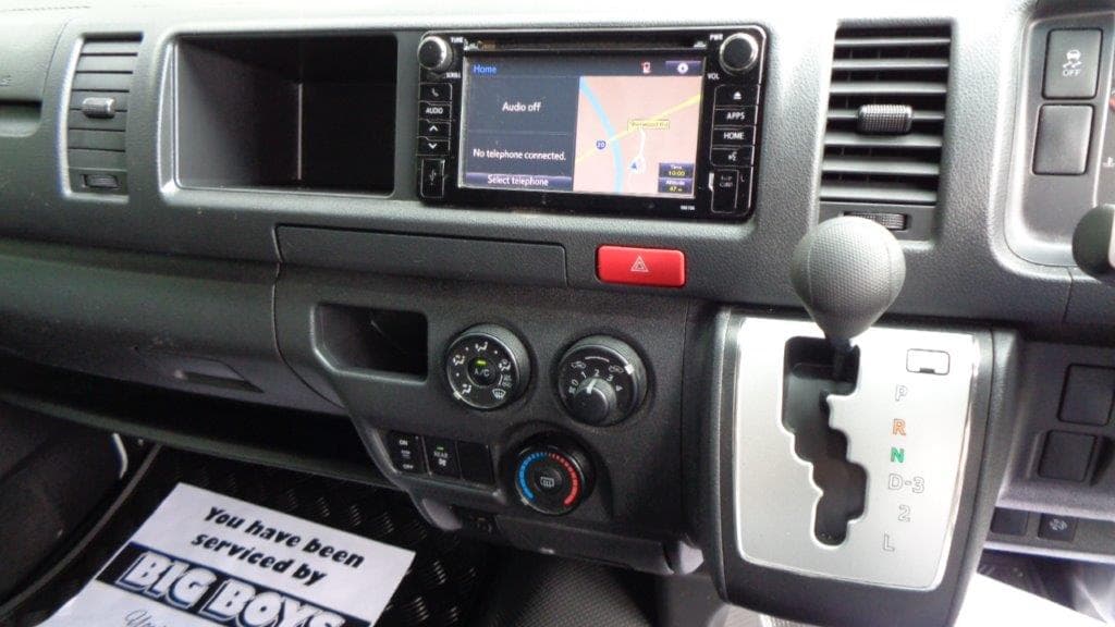 2018 TOYOTA HIACE COMMUTER BUS