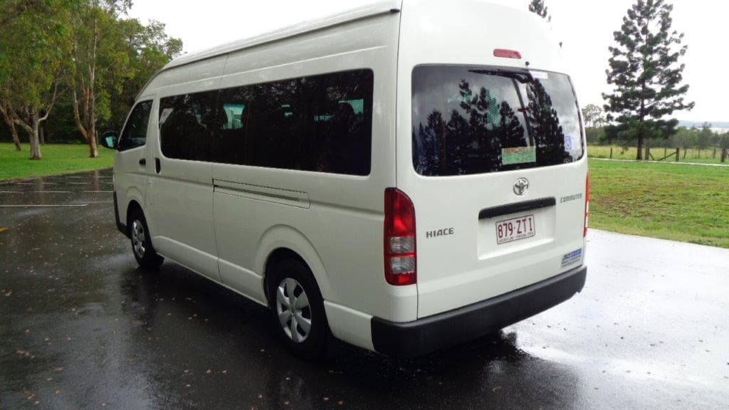 2018 TOYOTA HIACE COMMUTER BUS