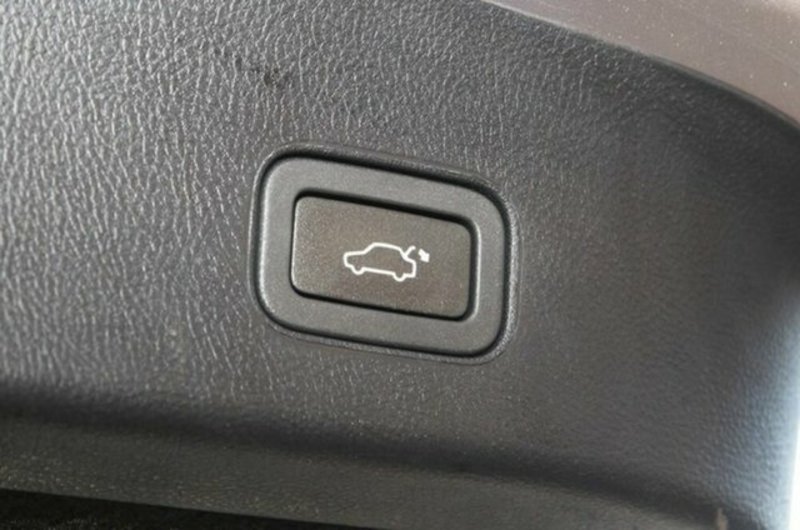 2012 LAND ROVER Range Rover Sport SDV6 CommandShift Luxury L320 13MY
