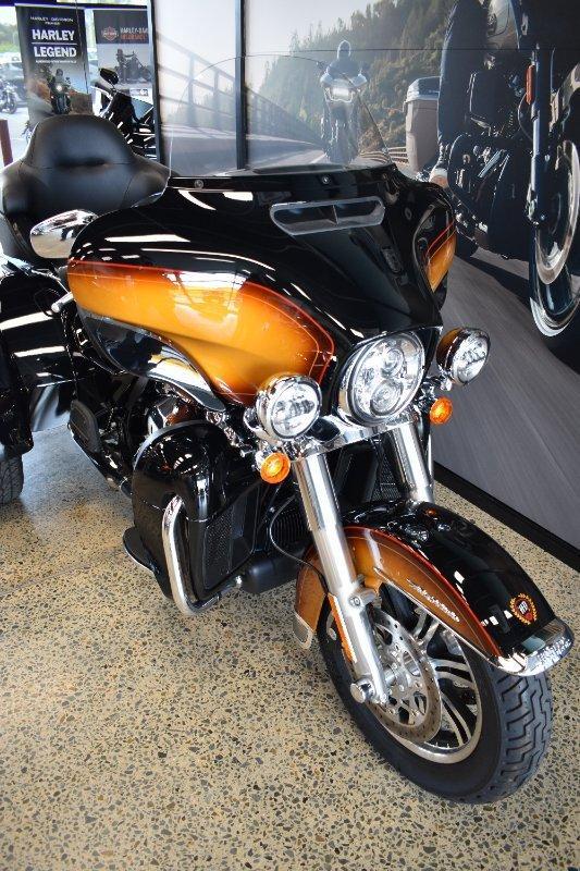 2024 HARLEY-DAVIDSON TRI GLIDE ULTRA 114 (FLHTCUTG) TRIKE