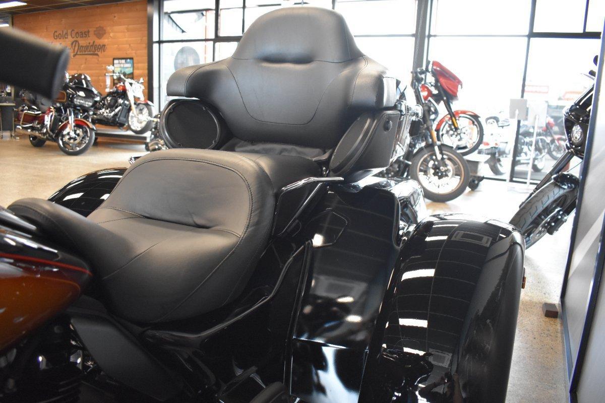 2024 HARLEY-DAVIDSON TRI GLIDE ULTRA 114 (FLHTCUTG) TRIKE