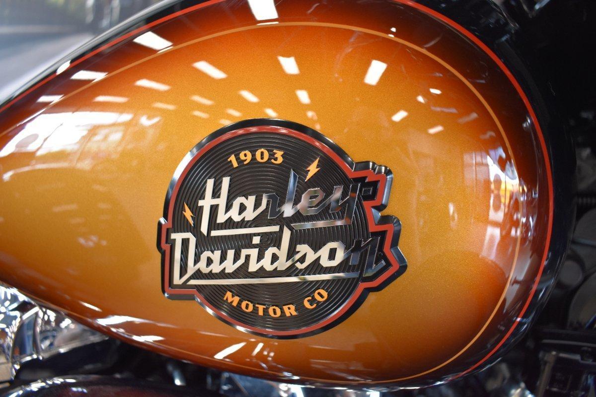 2024 HARLEY-DAVIDSON TRI GLIDE ULTRA 114 (FLHTCUTG) TRIKE