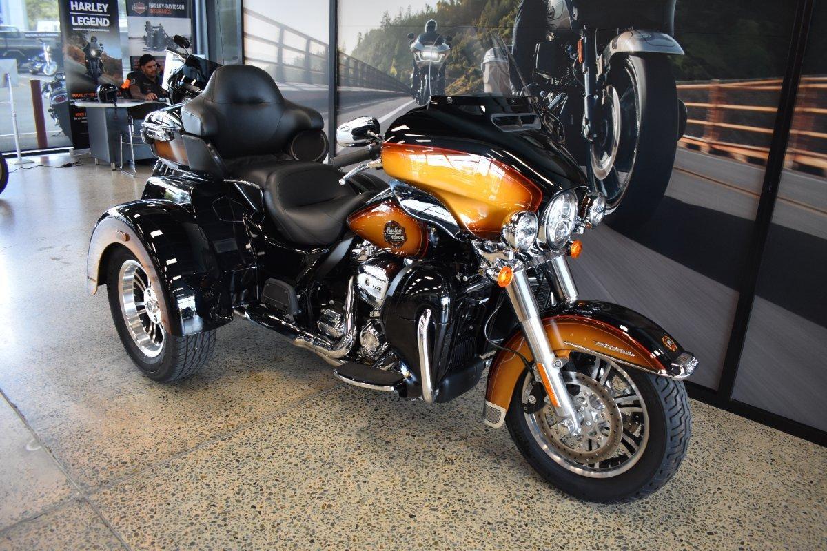 2024 HARLEY-DAVIDSON TRI GLIDE ULTRA 114 (FLHTCUTG) TRIKE