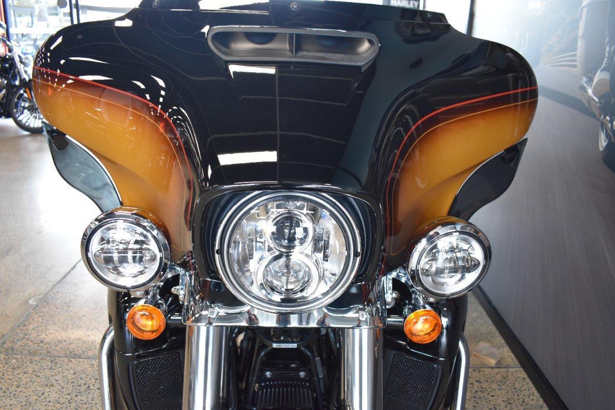 2024 HARLEY-DAVIDSON TRI GLIDE ULTRA 114 (FLHTCUTG) TRIKE