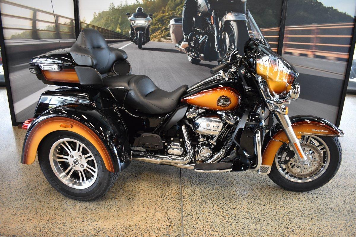2024 HARLEY-DAVIDSON TRI GLIDE ULTRA 114 (FLHTCUTG) TRIKE
