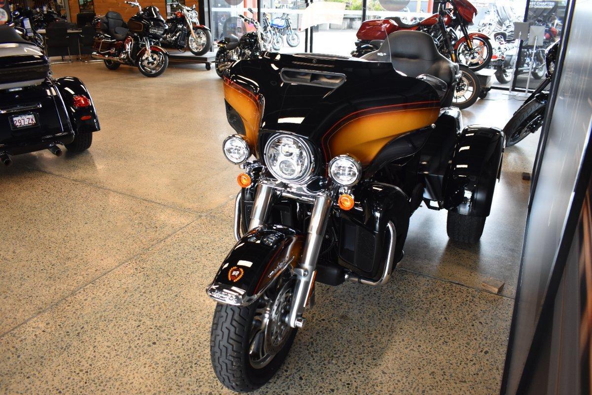2024 HARLEY-DAVIDSON TRI GLIDE ULTRA 114 (FLHTCUTG) TRIKE