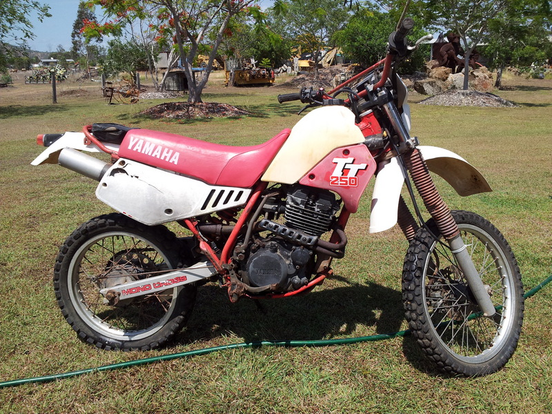 1985 YAMAHA 250CC TT250 (TT250R)