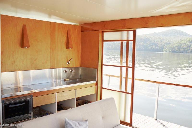 Arkiboat Houseboat