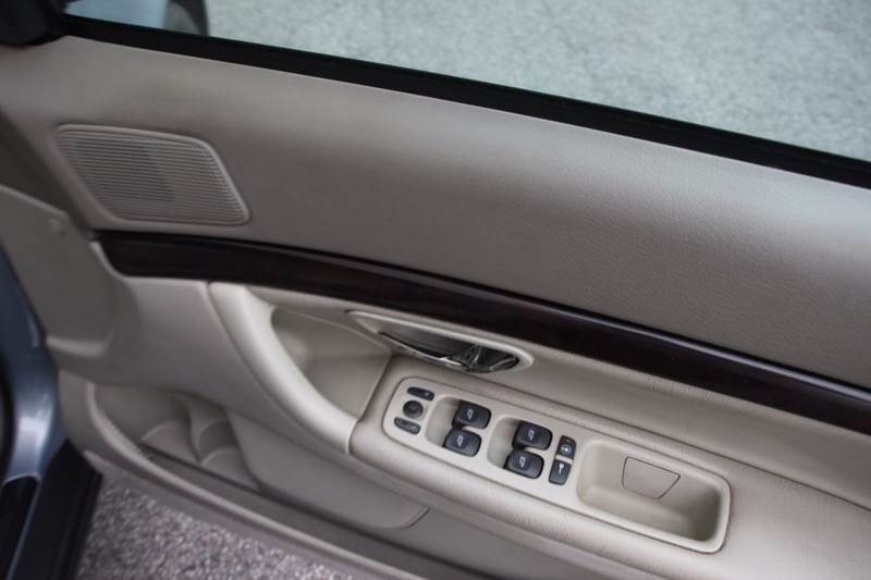 2000 VOLVO S80 T6 SE