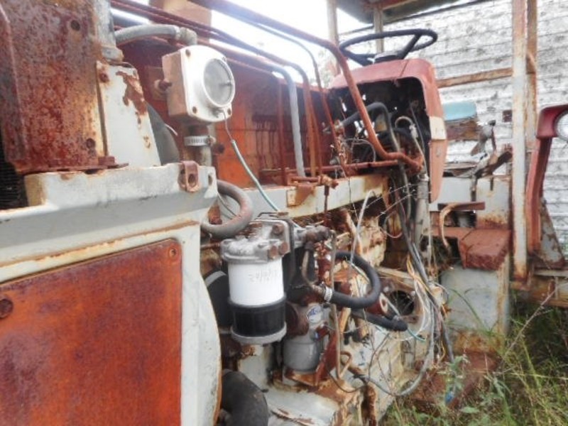 MASSEY FERGUSON Tractor