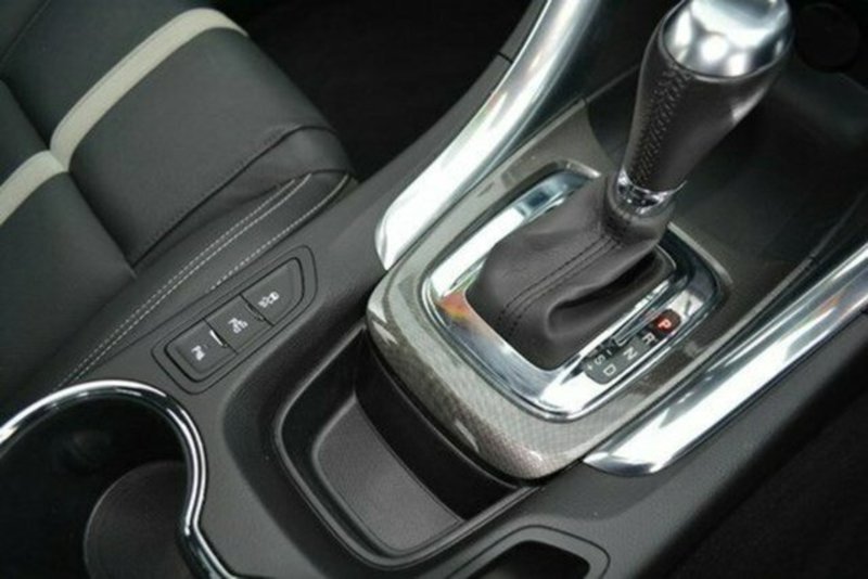 2014 HOLDEN CALAIS V VF