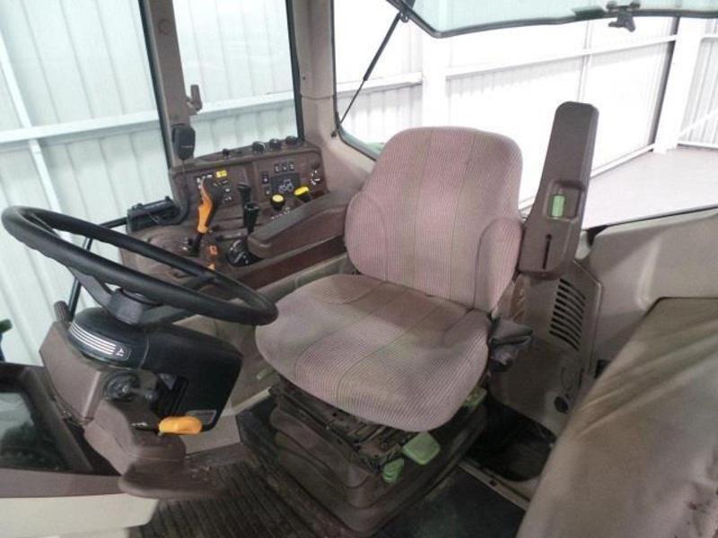 2004 JOHN DEERE 6520