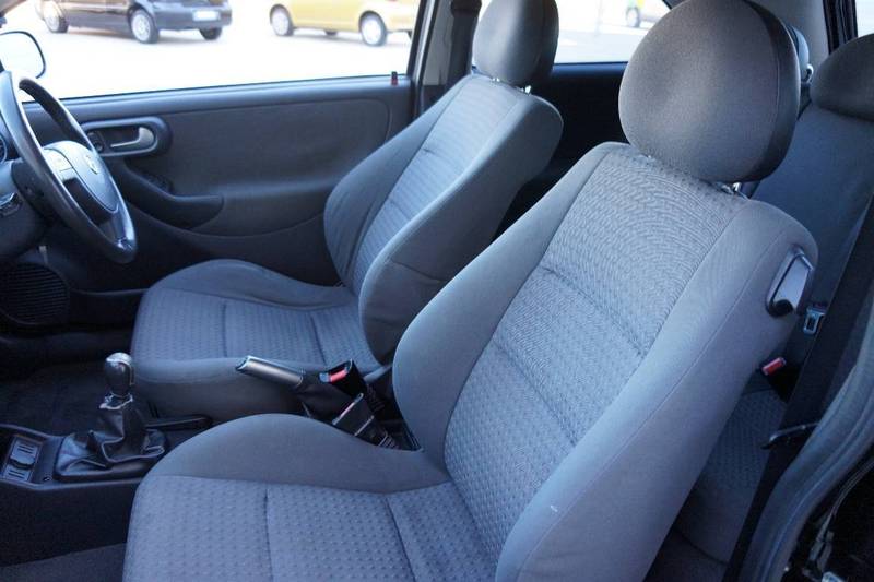2002 HOLDEN BARINA SRi XC