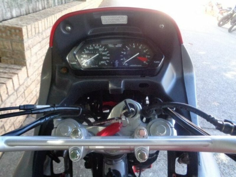 1995 HONDA 650CC NX650 (DOMINATOR)
