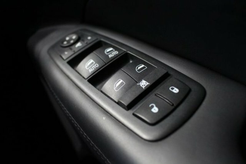 2013 JEEP GRAND CHEROKEE OVERLAND (4x4) WK MY13