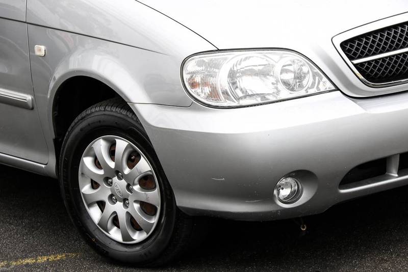 2005 KIA CARNIVAL LS KV11