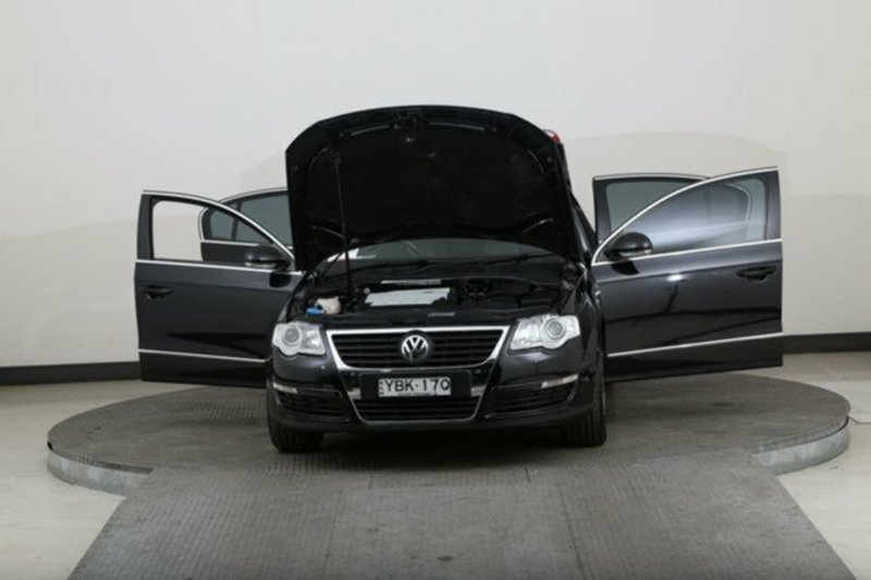 2010 VOLKSWAGEN PASSAT 125 TDI 3C MY10