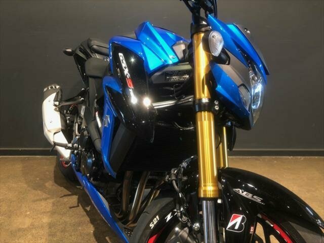 2017 SUZUKI GSX-S750 NAKED SPORTS BIKE