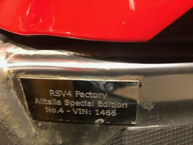 2010 APRILIA RSV4 FACTORY SPORTS