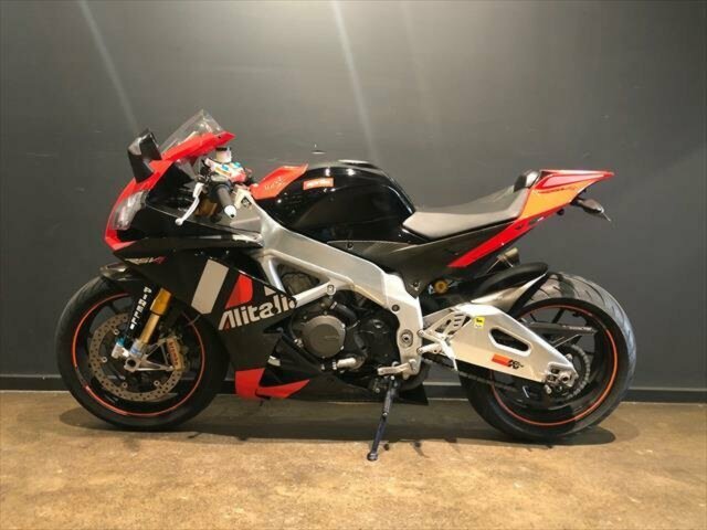 2010 APRILIA RSV4 FACTORY SPORTS