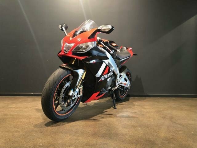 2010 APRILIA RSV4 FACTORY SPORTS