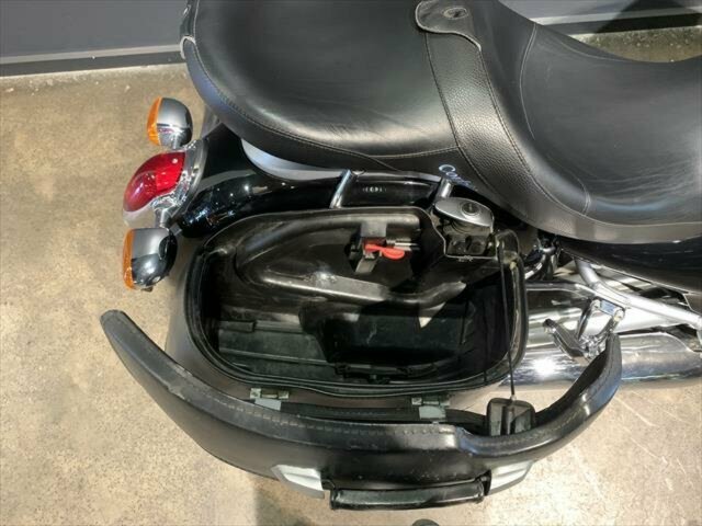 2005 BMW R1200C MONTAUK CRUISER