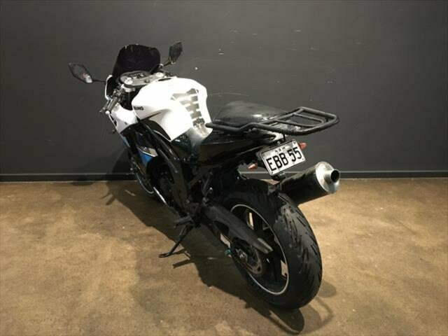 2010 HYOSUNG GT650R LAMS SPORTS BIKE
