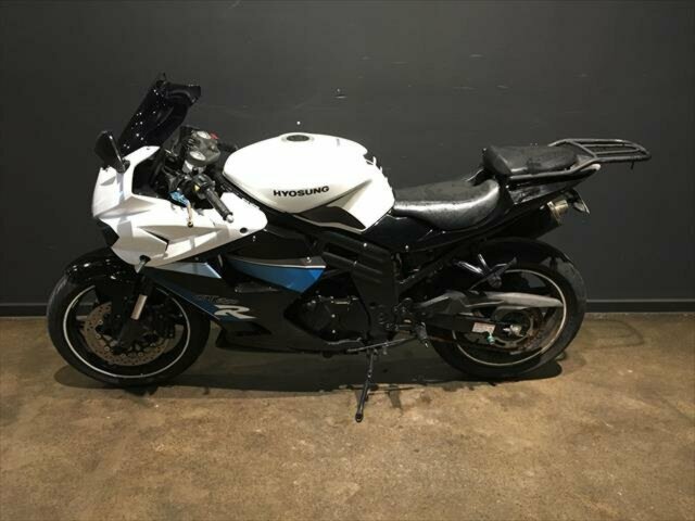 2010 HYOSUNG GT650R LAMS SPORTS BIKE
