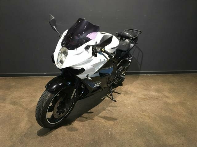 2010 HYOSUNG GT650R LAMS SPORTS BIKE