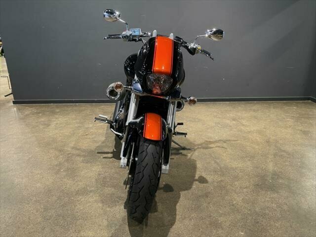 2010 SUZUKI VZR 1800 BOULEVARD (M109R) CRUISER 