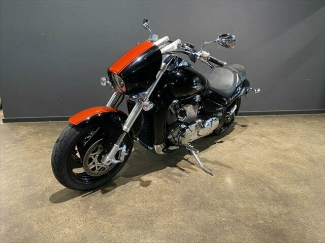 2010 SUZUKI VZR 1800 BOULEVARD (M109R) CRUISER 