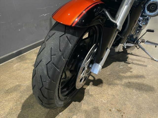 2010 SUZUKI VZR 1800 BOULEVARD (M109R) CRUISER 