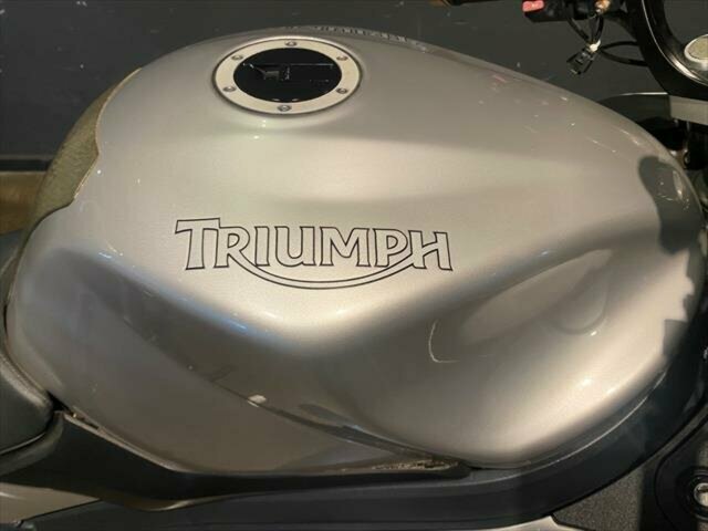 2011 TRIUMPH SPRINT GT SPORTS 