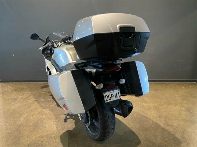 2011 TRIUMPH SPRINT GT SPORTS 
