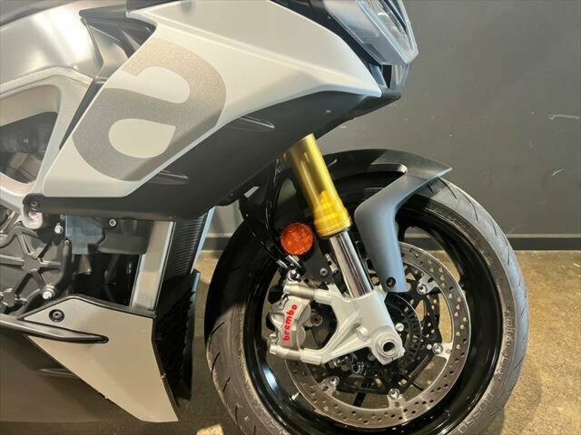 2022 APRILIA TUONO V4 1100 RR ROAD