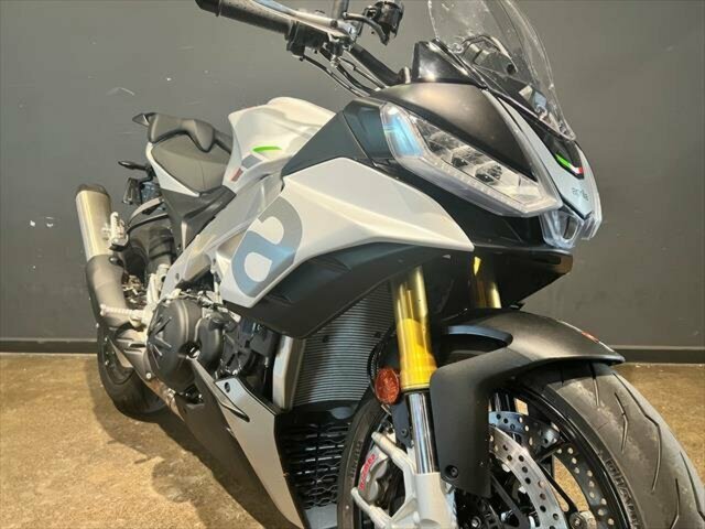 2022 APRILIA TUONO V4 1100 RR ROAD
