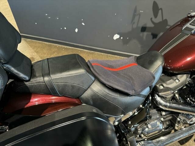 2019 HARLEY-DAVIDSON SPORT GLIDE 107 (FLSB) CRUISER